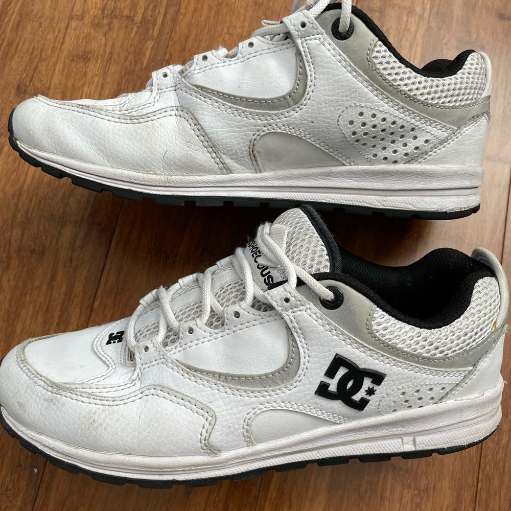 Dc shoes white